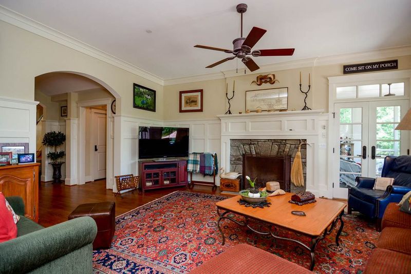 210 Shad Ln, Apex, NC 27523