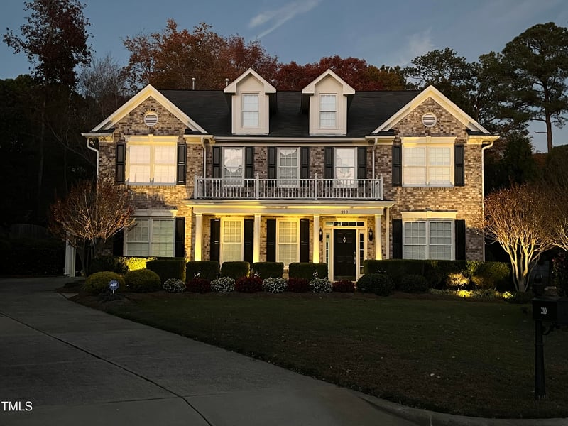 210 Shillings Chase Dr, Cary, NC 27518