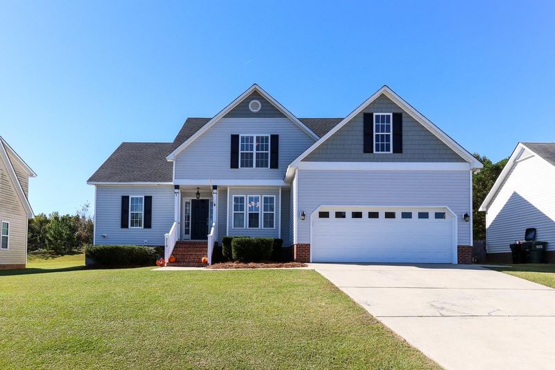210 Snowberry Ln, Smithfield, NC 27577