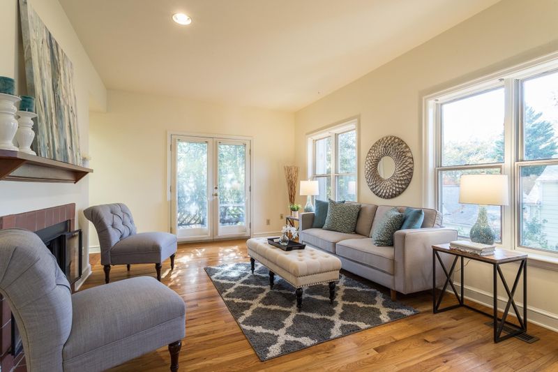 210 Spring Ln #210, Chapel Hill, NC 27514