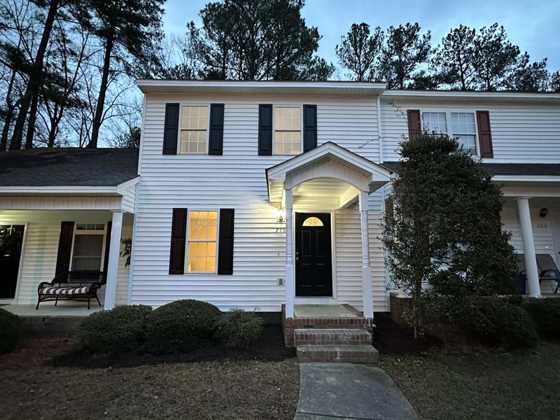 210 St James Ct, Clayton, NC 27520