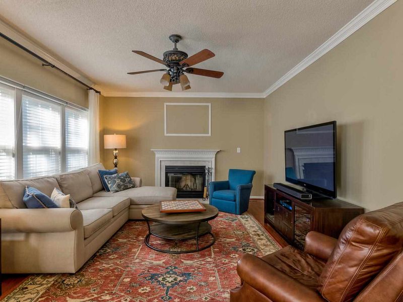 210 Stablegate Dr, Cary, NC 27513