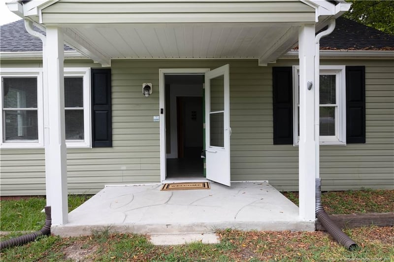 210 Sunset Ave, Fayetteville, NC 28301