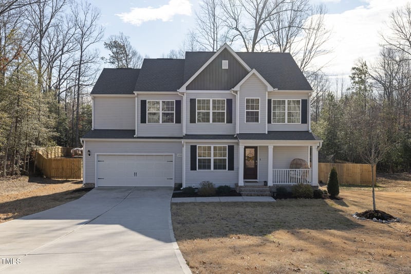 210 Thornwood Ln, Youngsville, NC 27596