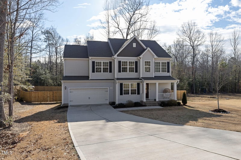 210 Thornwood Ln, Youngsville, NC 27596