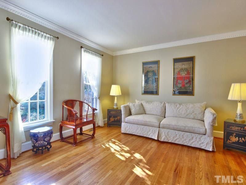 210 Torrey Pines Dr, Cary, NC 27513