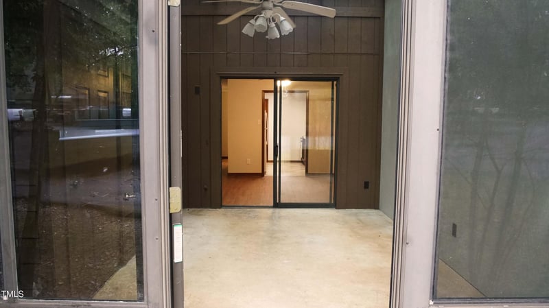 210 Twin Oaks Pl, Cary, NC 27511