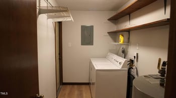 210 Twin Oaks Pl, Cary, NC 27511