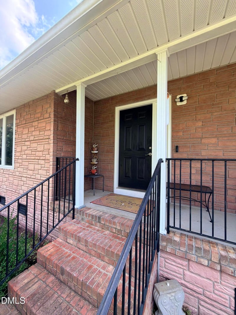 210 W Rd, Angier, NC 27501