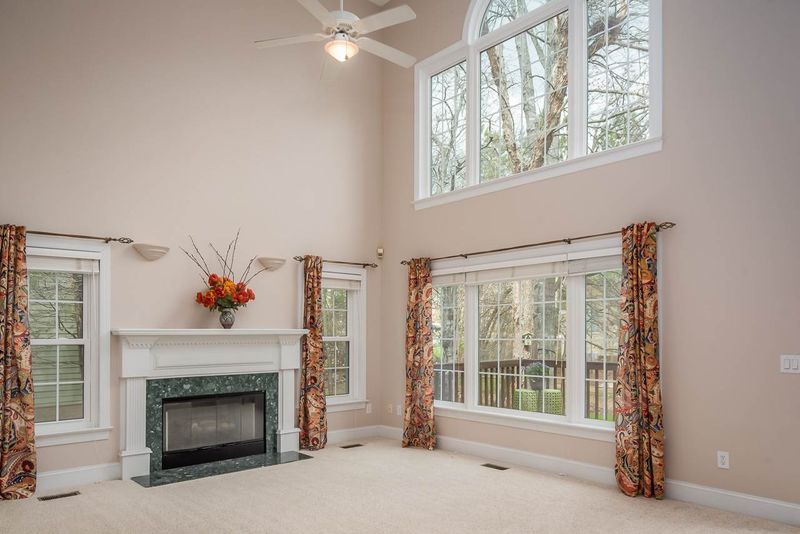 210 Wendover Ln, Durham, NC 27713