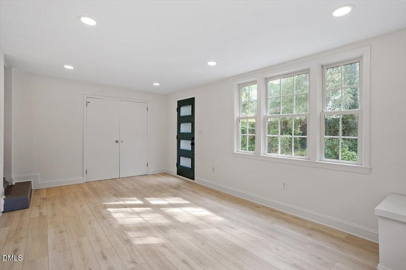 210 Wilmot Dr, Raleigh, NC 27606