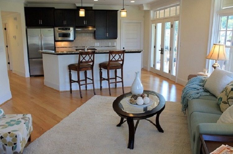 210 E Winmore Ave #210, Chapel Hill, NC 27516