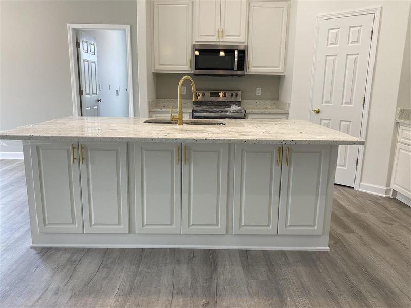 210 Winterlochen Dr, Dunn, NC 28334