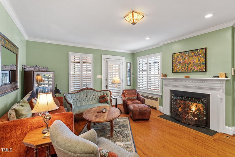 210 Woodburn Rd, Raleigh, NC 27605