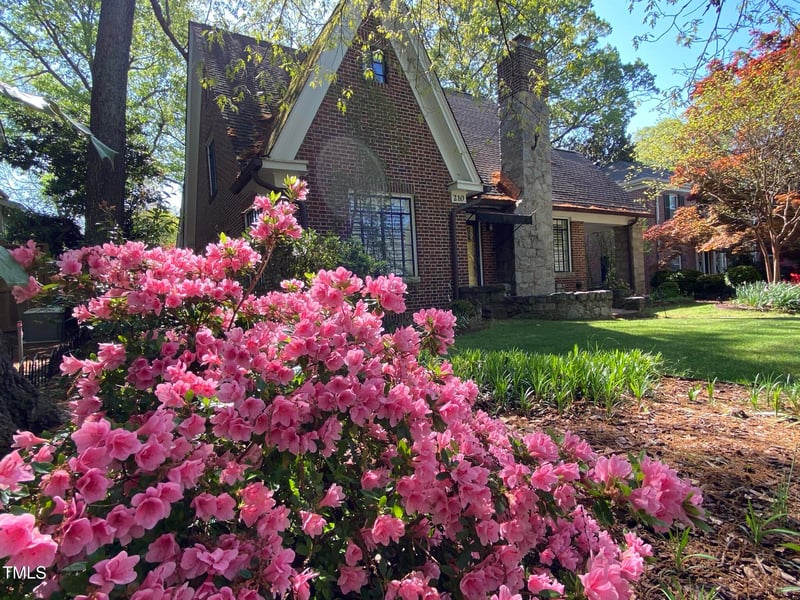 210 Woodburn Rd, Raleigh, NC 27605