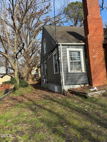 210 Zollicoffer Ave, Henderson, NC 27536