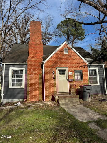 210 Zollicoffer Ave, Henderson, NC 27536