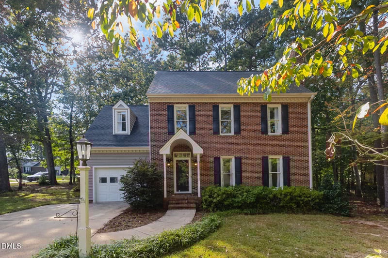 2100 Beachwood Dr, Sanford, NC 27330