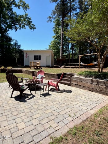 2100 Bridgeport Cir, Sanford, NC 27330