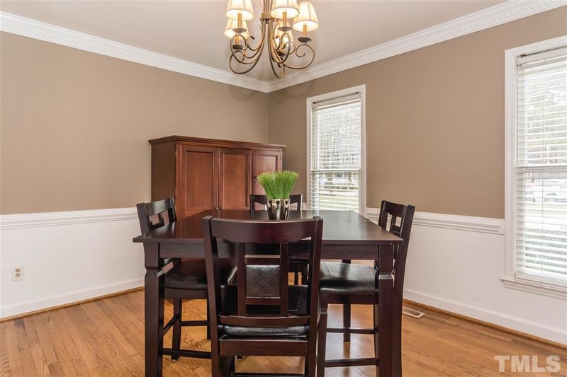 2100 Brixham Ct, Raleigh, NC 27615
