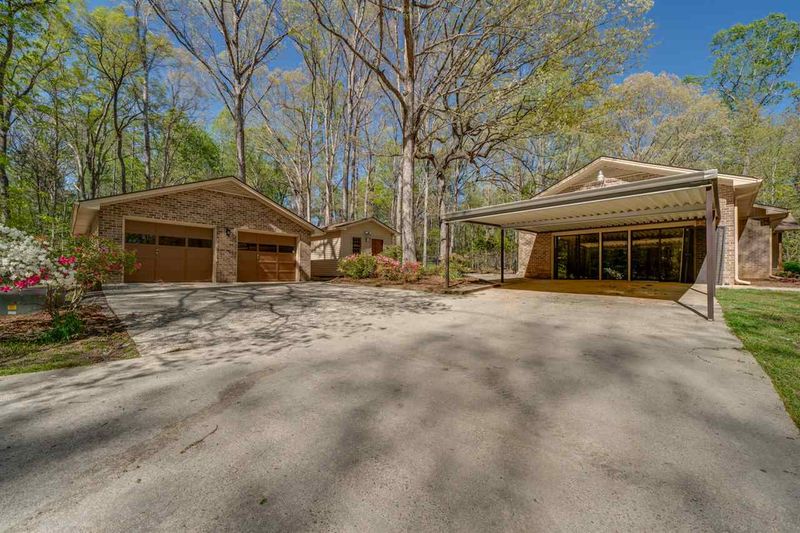 2100 Forest Ridge Pl, Durham, NC 27705
