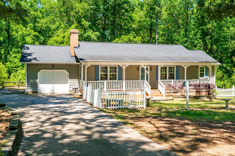 2100 Fort Dr, Clayton, NC 27520