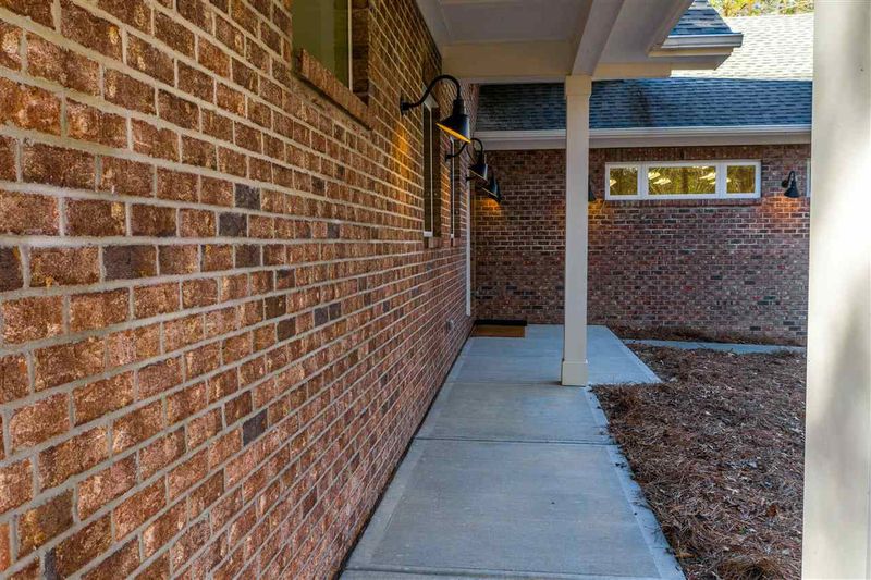2100 Ivey Rd, Chapel Hill, NC 27516