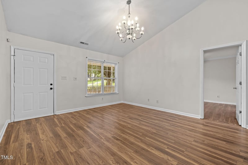 2100 Magnolia Ln, Hillsborough, NC 27278