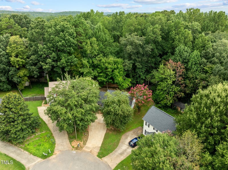 2100 Magnolia Ln, Hillsborough, NC 27278
