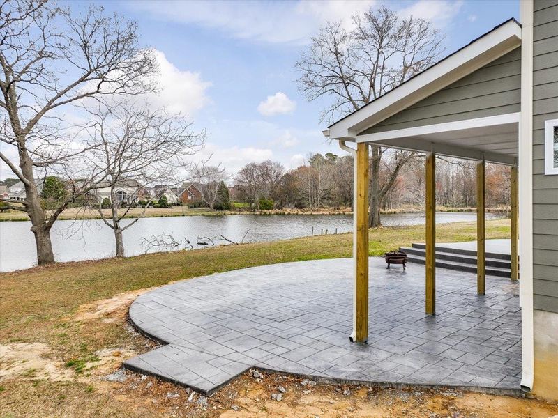 2100 Mills Crest St, Fuquay Varina, NC 27526