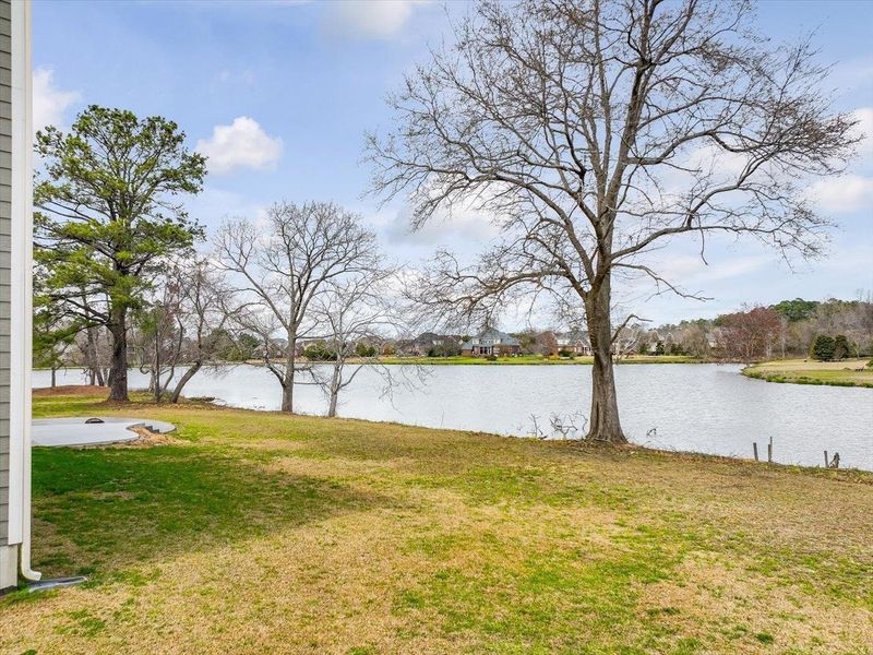 2100 Mills Crest St, Fuquay Varina, NC 27526