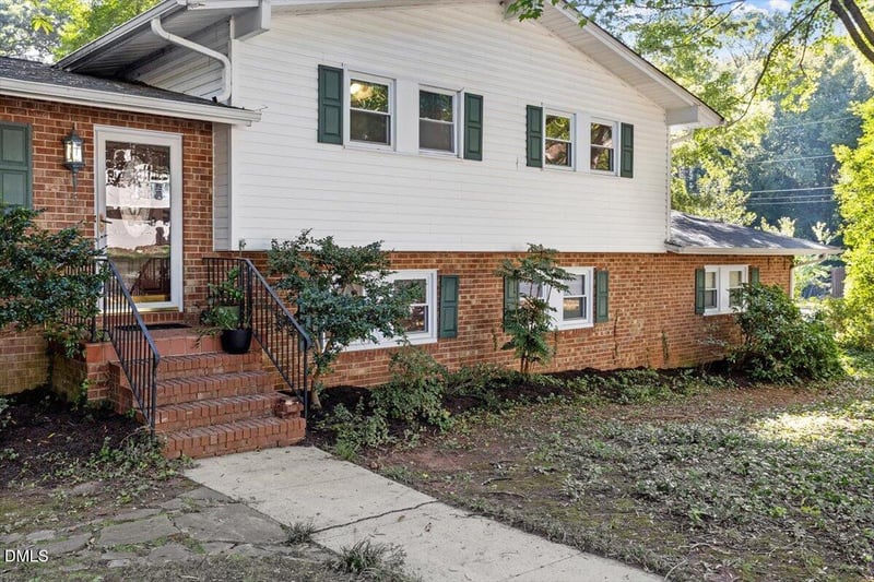 2100 Nancy Ann Dr, Raleigh, NC 27607