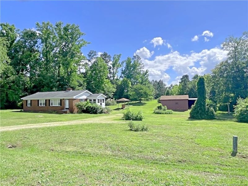 2100 Rice Rd, Sanford, NC 27330