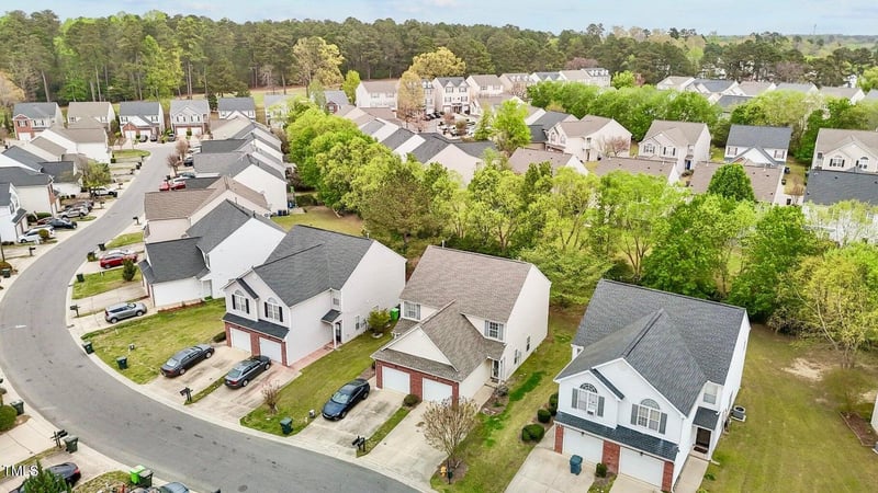 2100 Thornblade Dr, Raleigh, NC 27604