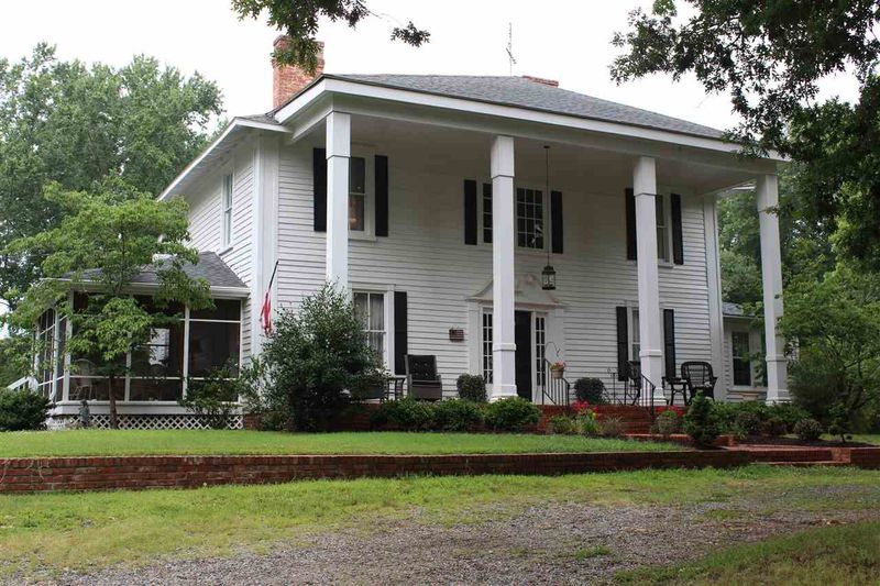 2101 Boone Trail Rd, Sanford, NC 27330