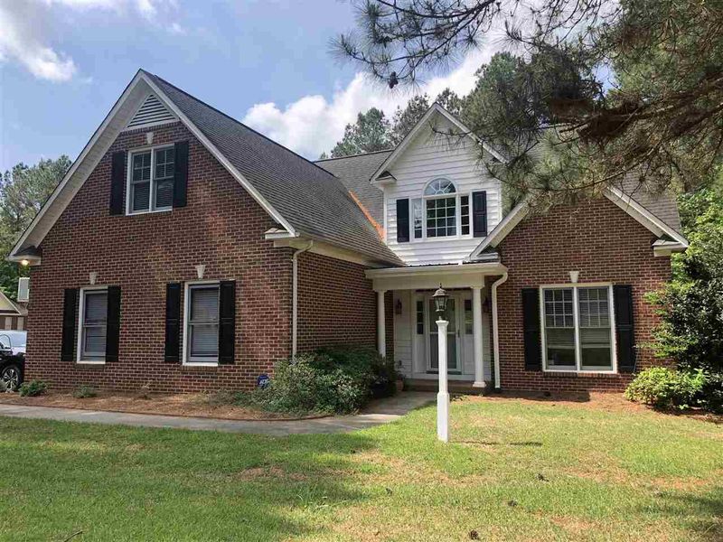 2101 Brownstone Dr, Sanford, NC 27330
