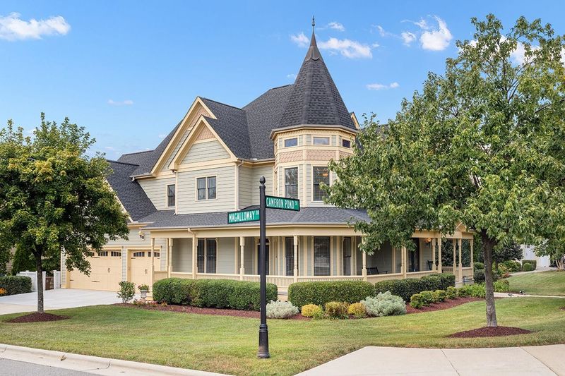 2101 Cameron Pond Dr, Cary, NC 27519