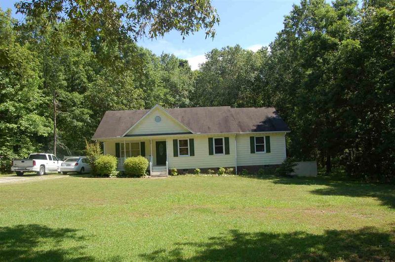 2101 Canterbury Rd, Clayton, NC 27520