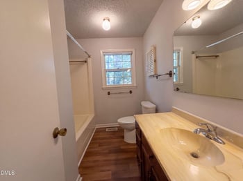 2101 Fordham Dr, Fayetteville, NC 28304