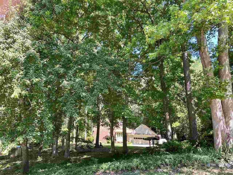2101 Herbert Dr, Zebulon, NC 27597