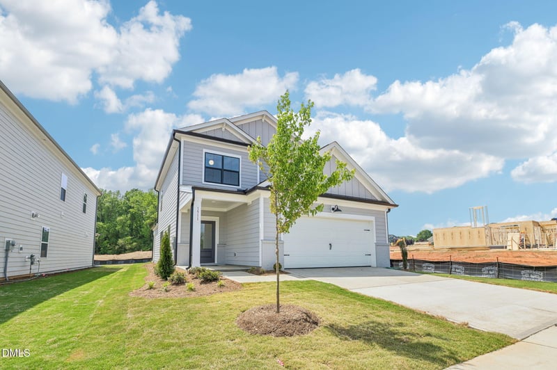 2101 Ken Dr #101, Fuquay Varina, NC 27526