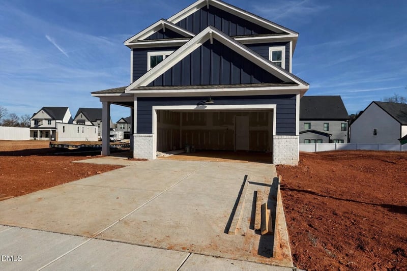 2101 Ken Dr #101, Fuquay Varina, NC 27526