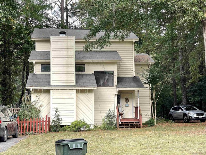 2101 E Old Oxford Rd, Chapel Hill, NC 27514