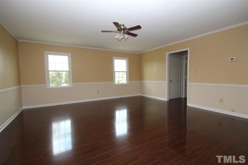 2101 Sterling Dr, Clayton, NC 27520