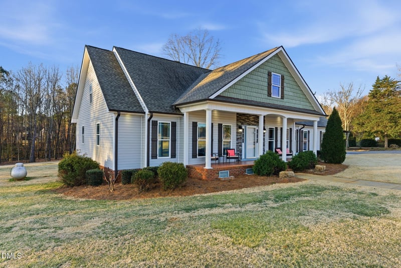 2101 Twin Acres Rd, Clayton, NC 27520