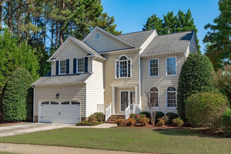 2101 Watersglen Dr, Apex, NC 27502