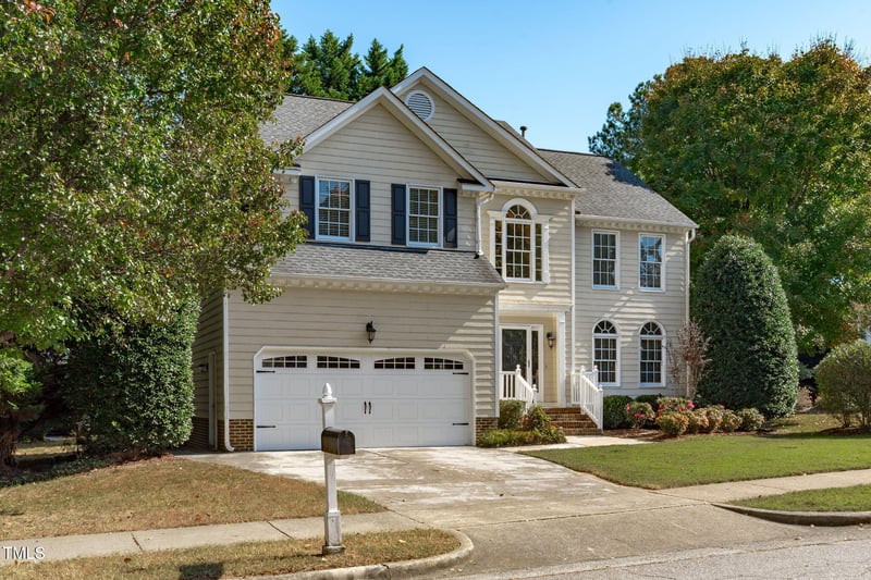 2101 Watersglen Dr, Apex, NC 27502