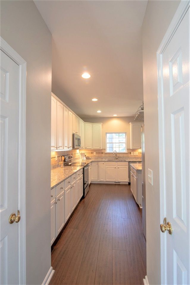 2102 Pilot Mountain Ct, Apex, NC 27502