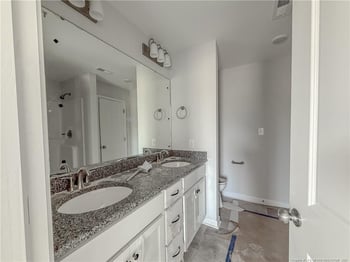 2102 Roadster Pony Ln, Hope Mills, NC 28348