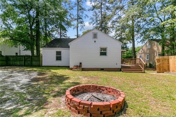 2102 Rock Ave, Fayetteville, NC 28303